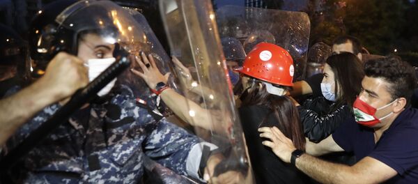 مظاهرات مناهضة للحكومة اللبنانية في بيروت، لبنان 28 مايو 2020 مظاهرات مناهضة للحكومة اللبنانية في بيروت، لبنان 28 مايو 2020 - سبوتنيك عربي