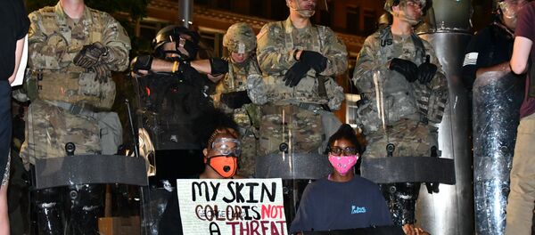  البيت الأبيض محاصر أثناء احتجاجات «جورج فلويد» في واشنطن، الحرس الوطني الأمريكي، الولايات المتحدة  3 يونيو 2020 - سبوتنيك عربي