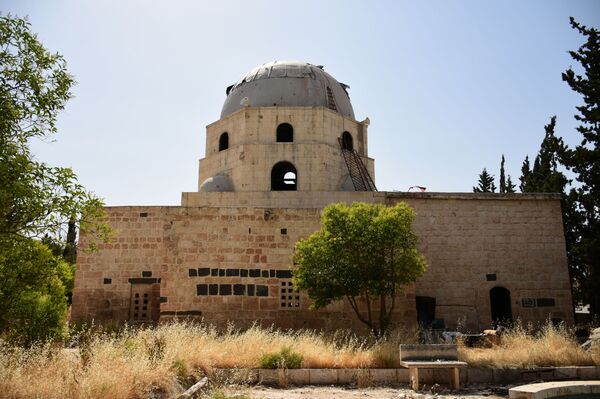 سوريا تستعد لافتتاح ضريح الخليفة الأموي عمر بن عبد العزيز أمام الزوار.. صور - سبوتنيك عربي