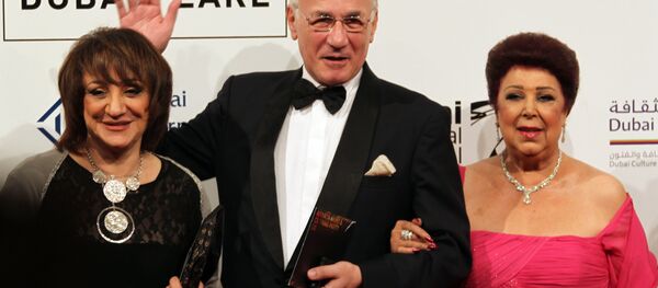 الفنانة المصرية رجاء الجداوي والفنان عزت أبو عوف الفنانة المصرية رجاء الجداوي والفنان عزت أبو عوف - سبوتنيك عربي