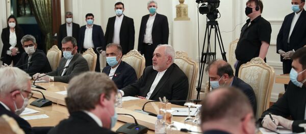 مؤتمر صحفي مشترك لوزير الخارجية الروسي سيرغي لافروف ونظيره الإيراني محمد جواد ظريف في موسكو، 16 يونيو 2020 مؤتمر صحفي مشترك لوزير الخارجية الروسي سيرغي لافروف ونظيره الإيراني محمد جواد ظريف في موسكو، 16 يونيو 2020 - سبوتنيك عربي