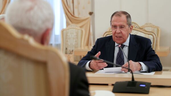 مؤتمر صحفي مشترك لوزير الخارجية الروسي سيرغي لافروف ونظيره الإيراني محمد جواد ظريف في موسكو، 16 يونيو 2020 - سبوتنيك عربي