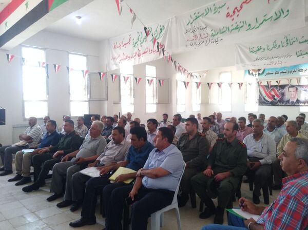 طلاب الرقة يتقدمون للامتحانات في ريفها المحرر بعد منعها لـ 8 سنوات... فيديو طلاب الرقة يتقدمون للامتحانات في ريفها المحرر بعد منعها لـ 8 سنوات... فيديو - سبوتنيك عربي