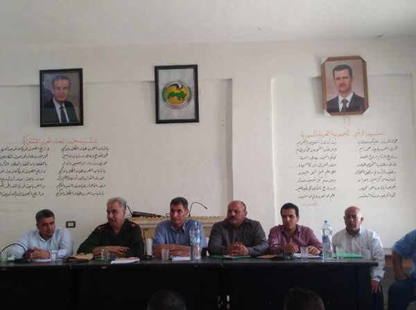 طلاب الرقة يتقدمون للامتحانات في ريفها المحرر بعد منعها لـ 8 سنوات... فيديو طلاب الرقة يتقدمون للامتحانات في ريفها المحرر بعد منعها لـ 8 سنوات... فيديو - سبوتنيك عربي