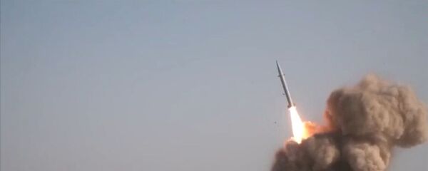 الحرس الثوري يعلن نجاحه في اختبار صاروخ جديد - سبوتنيك عربي