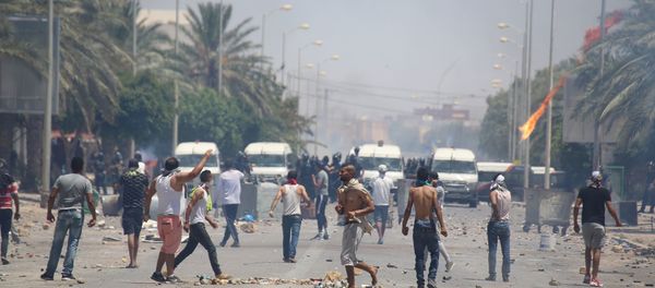 مواجهات بين محتجين وقوات الأمن في تونس - سبوتنيك عربي