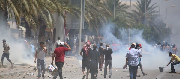 مواجهات بين محتجين وقوات الأمن في تونس - سبوتنيك عربي