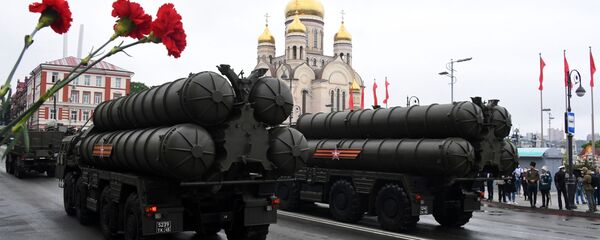 منظمومة الدفاع الجوي إس-400 خلال العرض العسكري بمناسبة الذكرى الـ75 للنصر على النازية في الحرب الوطنية العظمى (1941-1945) في مدينة فلاديفوستوك، 24 يونيو 2020 منظمومة الدفاع الجوي إس-400 خلال العرض العسكري بمناسبة الذكرى الـ75 للنصر على النازية في الحرب الوطنية العظمى (1941-1945) في مدينة فلاديفوستوك، 24 يونيو 2020 - سبوتنيك عربي