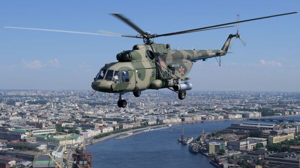المروحية الثقيلة مي-26 خلال العرض العسكري بمناسبة الذكرى الـ75 للنصر على النازية في الحرب الوطنية العظمى (1941-1945) في مدينة سان بطرسبورغ، 24 يونيو 2020 - سبوتنيك عربي