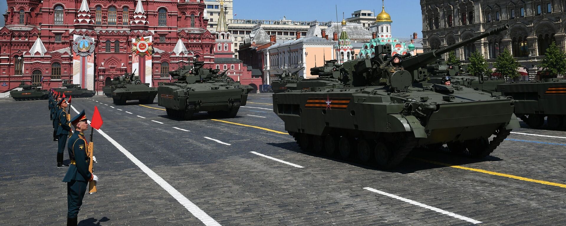 مدرعة بي إم بي على منصة مجنزرة كورغانيتس-25، خلال العرض العسكري بمناسبة الذكرى الـ75 للنصر على النازية في الحرب الوطنية العظمى (1941-1945) في موسكو، 24 يونيو 2020 - سبوتنيك عربي, 1920, 04.05.2023