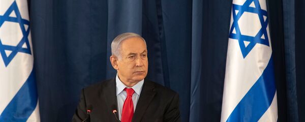 رئيس الوزراء الإسرائيلي بنيامين نتنياهو، وزير الدفاع الإسرائيلي بيني غانتس، المستوطنات، الضفة الغربية، يونيو 2020 رئيس الوزراء الإسرائيلي بنيامين نتنياهو، وزير الدفاع الإسرائيلي بيني غانتس، المستوطنات، الضفة الغربية، يونيو 2020 - سبوتنيك عربي