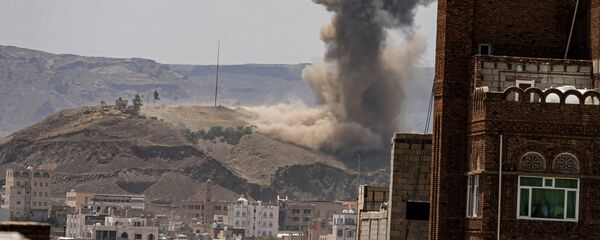 قوات التحالف العربي تشن هجوما على مدينة صنعاء، اليمن 1 يوليو 2020 - سبوتنيك عربي