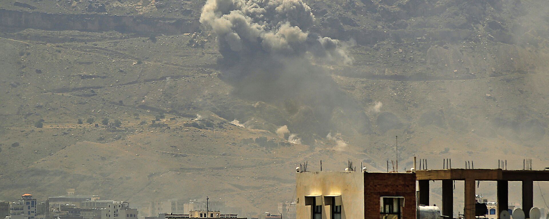 قوات التحالف العربي تشن هجوما على مدينة صنعاء، اليمن 1 يوليو 2020 - سبوتنيك عربي, 1920, 05.10.2022
