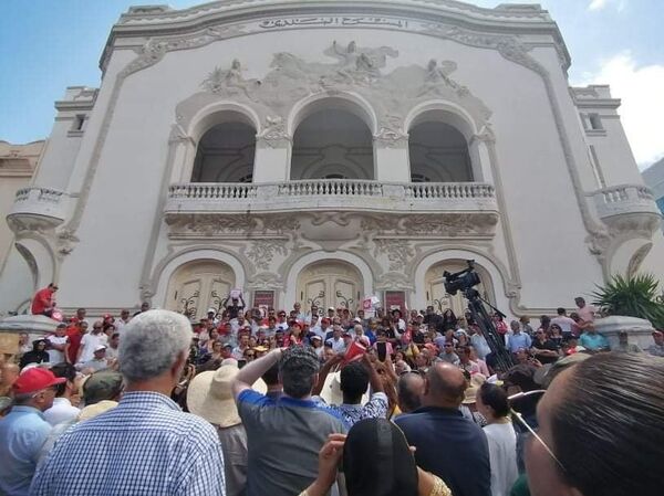 تونس... وقفة احتجاجية بعد رفض مناقشة تصنيف الإخوان تنظيما إرهابيا - سبوتنيك عربي